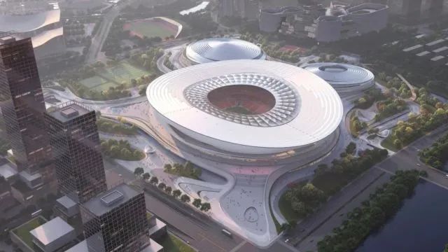 日前，浙江省“千項萬億”重大項目——杭州國際體育中心項目又有了新的進展，整個足球場的輪廓已經初見雛形，游泳館及體育館建設已完成總工程量的11%以上。據悉，該項目關鍵部位建設所需的特殊鋼板，均由河鋼集團舞鋼公司獨家供應。舞鋼鋼板的卓越性能以及舞鋼公司在高端鋼材制造領域的領先地位和技術實力再次得到彰顯。          舞鋼公司深入貫徹集團要求，以客戶需求為導向，與客戶簽訂專用技術協議，不斷優化營銷方案，多次就項目關鍵部位用鋼與相關項目負責人進行深度交流，為用戶提供“一攬子”解決方案，設計研發高端耐候鋼板，滿足項目建設所需，同時也加快了舞鋼公司由生產型向“制造+服務”型企業轉變的步伐。為確保該合同順利交付，舞鋼公司產線各單位全線聯動，強化過程控制，先后攻克多個技術難題，確保了產品各項指標全部滿足客戶要求。          作為杭州城市新中心的地標性建筑，國際體育中心項目是杭州城市重要新中心核心區中軸線上的一顆“耀眼明珠”。該項目總投資逾95億元，總用地面積約26.1萬平方米，規劃建設“一場兩館”，包括一個6萬座席的專業足球場，一個18000座席的綜合體育館、游泳館以及相關配套設施。該項目以打造一個能與世界頂尖水平相媲美的杭州新地標為目標，在設計上充分融合了余杭的文化元素，使得這座面向世界的體育場館不僅具有極高的專業水準，也有著深厚的文化底蘊。建成后，這里將會打造成為功能最齊全的體育中心，也是具備全時活力的全民健身中心。